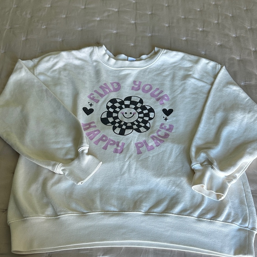 Old Navy White Sweatshirt with Graphic Design